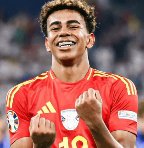 国家德比皇马凯旋：龙塞罗剖析胜利根源与赛场风云