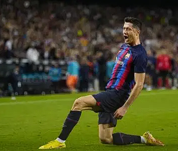 巴萨赛前伤病动态：莱万奥尔莫回归，多人仍缺阵