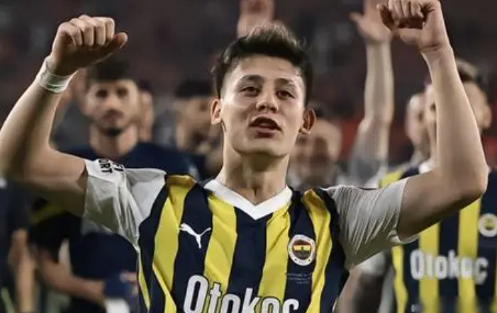 皇马球员居莱尔训练状态佳，欧冠对阵利物浦首发无虞