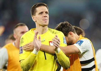 什琴斯尼<a href='/news/tag/258.html' style='color: blue;'>巴萨</a>征程：起伏表现下的复杂处境与特殊情感纽带