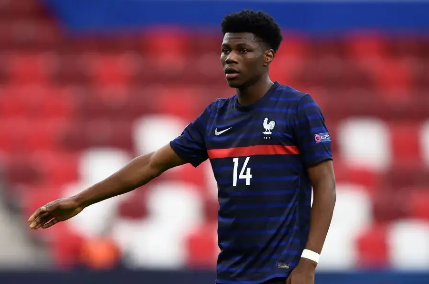 皇马中场琼阿梅尼伤停三周，巴尔韦德无碍可战<a href='/news/tag/284.html' style='color: blue;'>西甲</a>