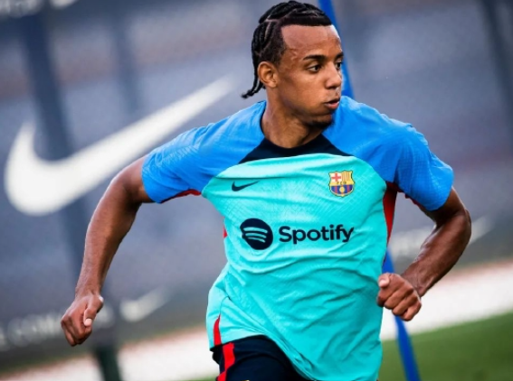 巴萨边卫孔德训练未完成，出战塞尔塔存疑，埃里克-加西亚或替