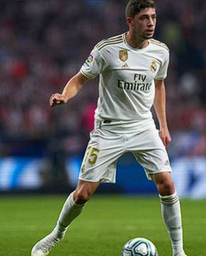 <a href='/news/tag/286.html' style='color: blue;'>皇马</a>阵容变动：琼阿梅尼伤退，巴尔韦德重归中场核心位