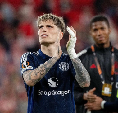 切尔西大胜狼队：战术智慧与新星闪耀