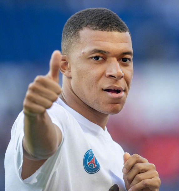 法国队世预赛晋级后：德尚畅谈晋级感受、世界杯展望与球队