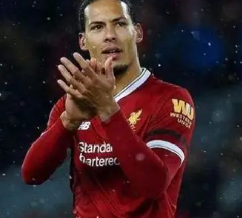 范戴克回应鲁尼批评引热议，希勒直言应以赛场表现正名