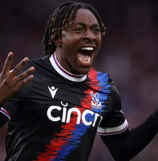 北伦敦德比：埃泽闪耀，西蒙斯尚待适应英超节奏