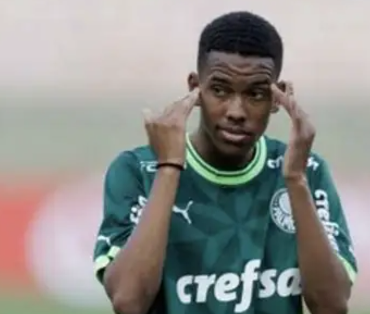 切尔西小胜巴萨，埃斯特旺谦逊表态并盛赞<a href='/news/tag/1129363.html' style='color: blue;'>亚马尔</a>