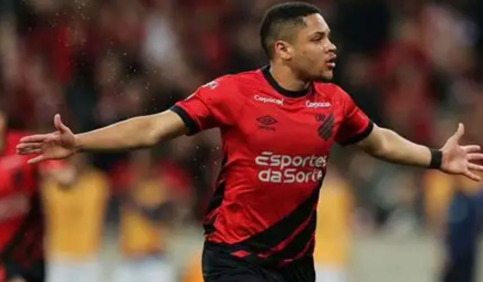 维托&middot;罗克：从巴甲崛起，剑指世界杯舞台