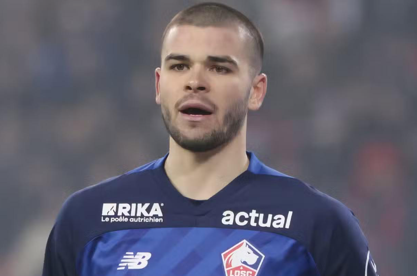 <a href='https://www.www.oos.energensemi.com/news/tag/263.html' style='color: blue;'>法甲</a>赛场惊魂：巴黎门将舍瓦利耶受伤后的豁达感悟