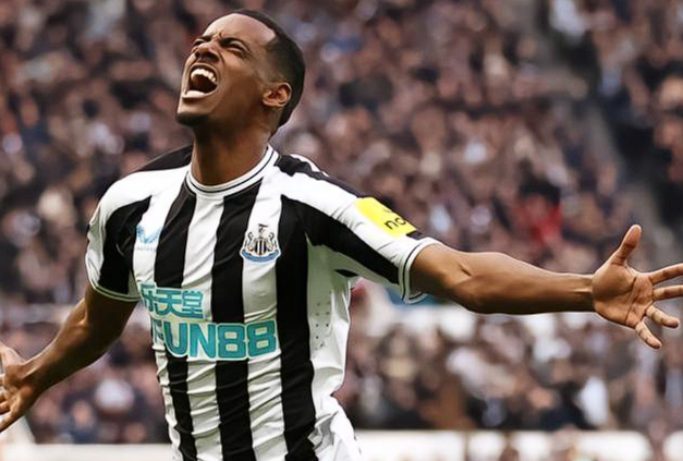 斯洛特剖析伊萨克困境：密集防守下的适应与调整