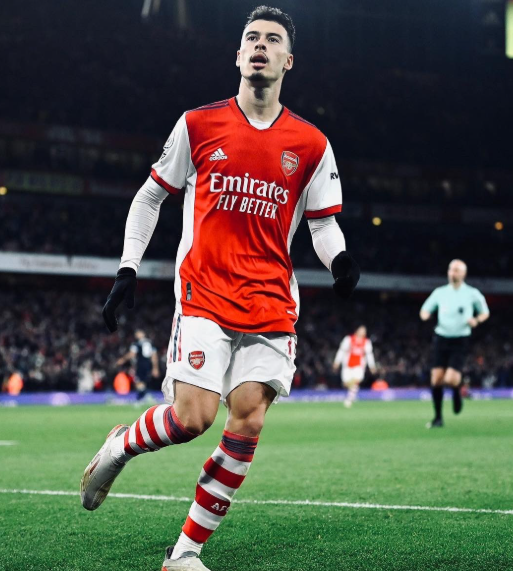 阿森纳赛前风云：马丁内利展望欧冠，剖析过往与竞争