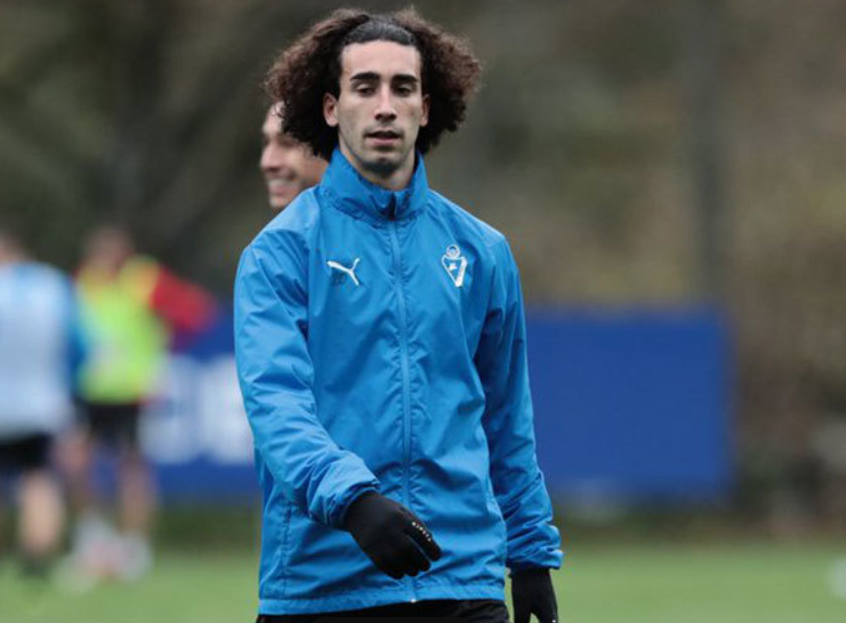 库库雷利亚快问快答：登贝莱成最难缠对手，<a href='/news/tag/261.html' style='color: blue;'>梅西</a>获最佳共事赞誉