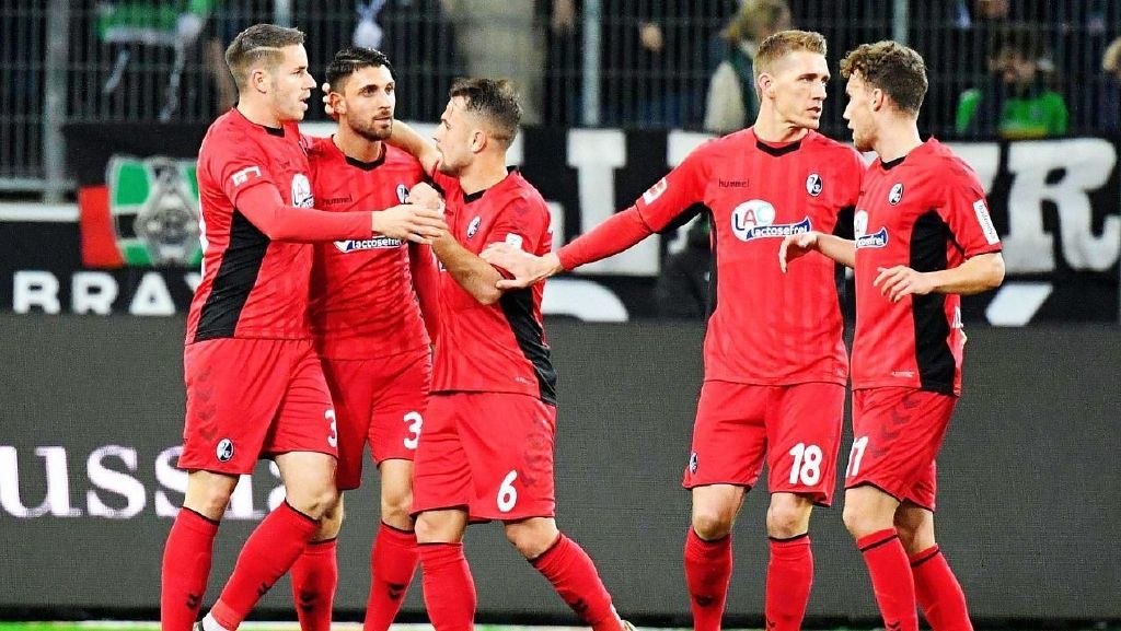 法兰克福：欧冠赛场的&ldquo;悲喜交响曲&rdquo;